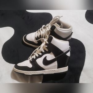 Nike Women's Black and White High-Top Sneakers